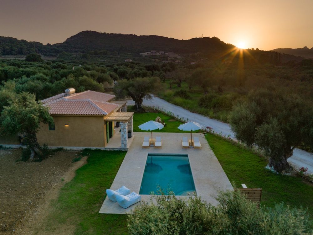 Συγκρότημα κατοικιών με ιδιωτικές πισίνες photo 3 by αρχιτεκτονικό γραφείο Παντελέων Zakynthos